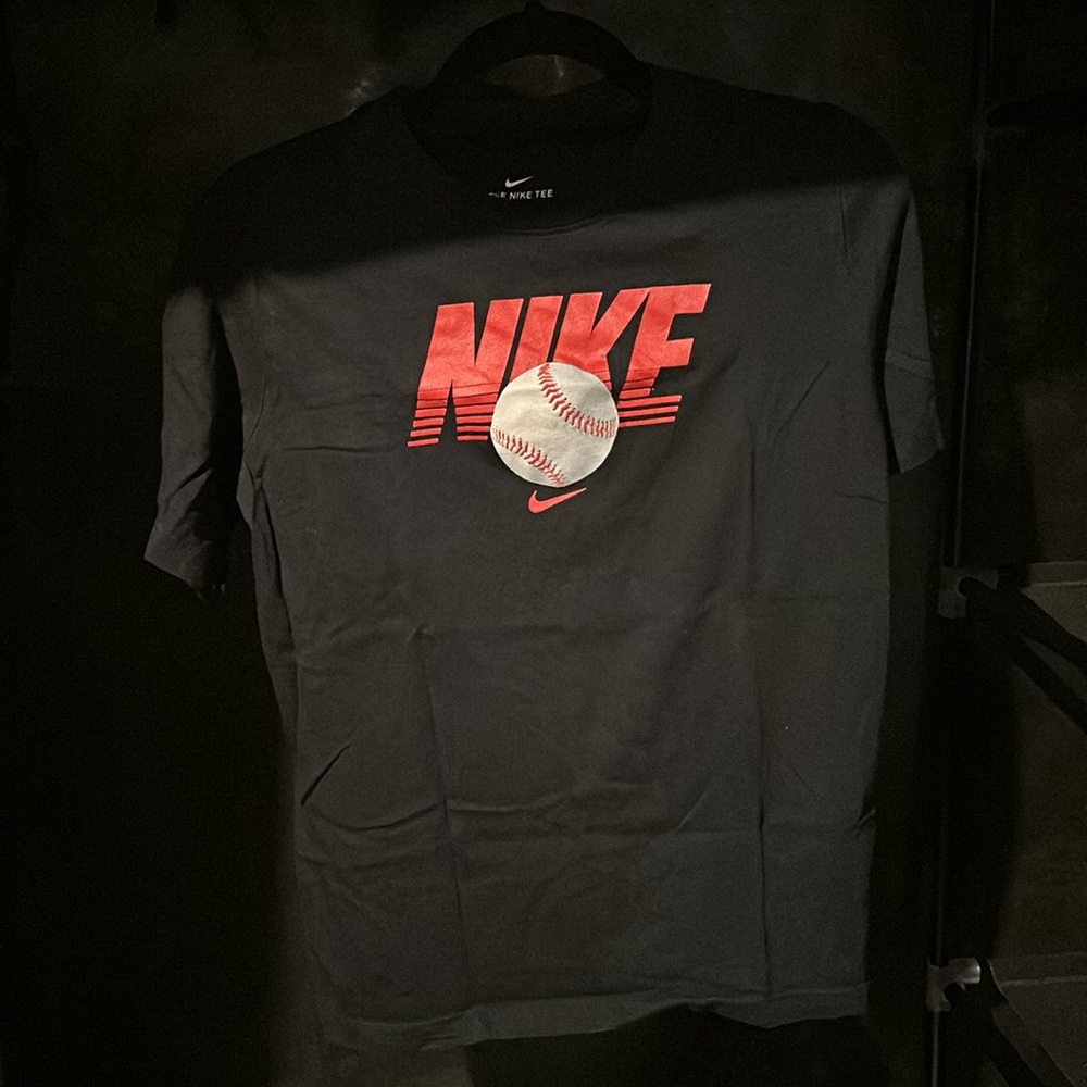 The Nike Tee-Shirt
